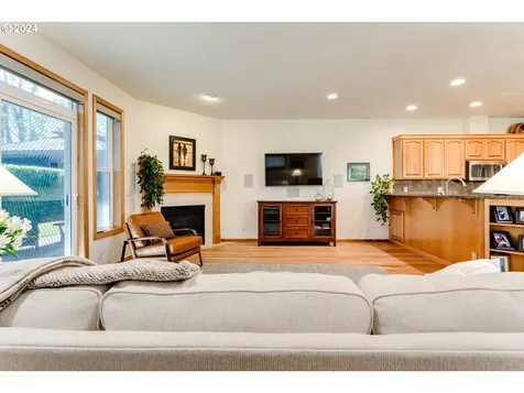 999 Old Orchard Lane Springfield OR 97477