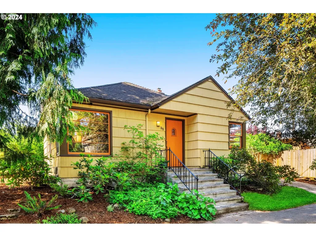 30 Ne Morgan Street Portland OR 97211