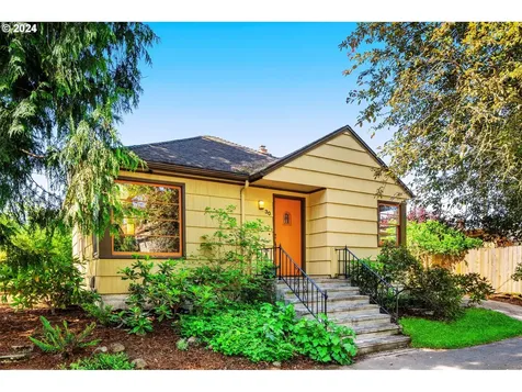30 Ne Morgan Street Portland OR 97211