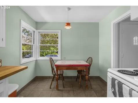 30 Ne Morgan Street Portland OR 97211