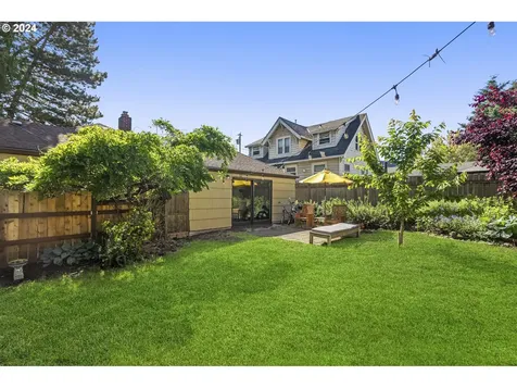 30 Ne Morgan Street Portland OR 97211