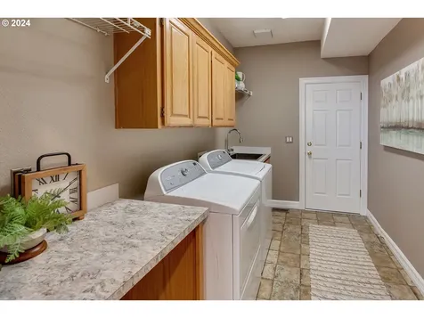 2370 NW 141st Place Portland OR 97229