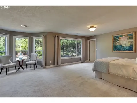 2370 NW 141st Place Portland OR 97229