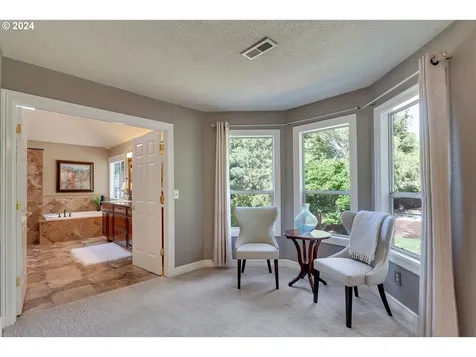 2370 NW 141st Place Portland OR 97229
