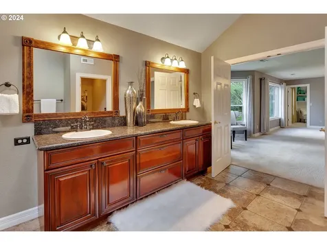 2370 NW 141st Place Portland OR 97229