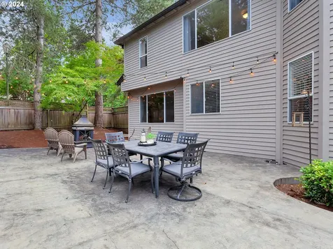 2370 NW 141st Place Portland OR 97229