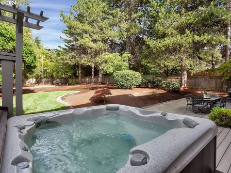 2370 NW 141st Place Portland OR 97229