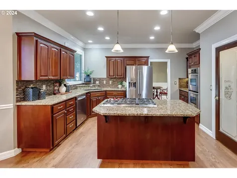 2370 NW 141st Place Portland OR 97229