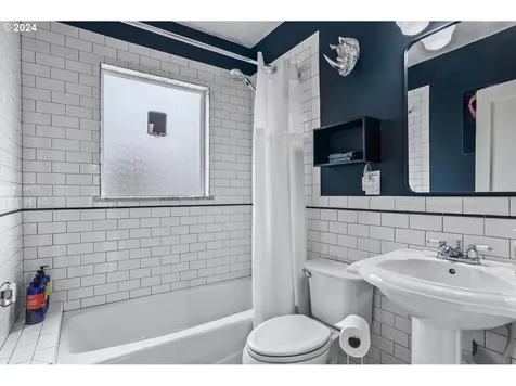 34 Se 71st Avenue Portland OR 97215