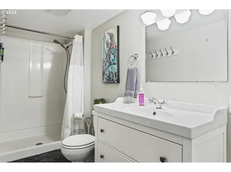 34 Se 71st Avenue Portland OR 97215