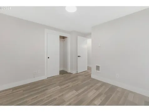 15807 SE 2nd Street Vancouver WA 98684
