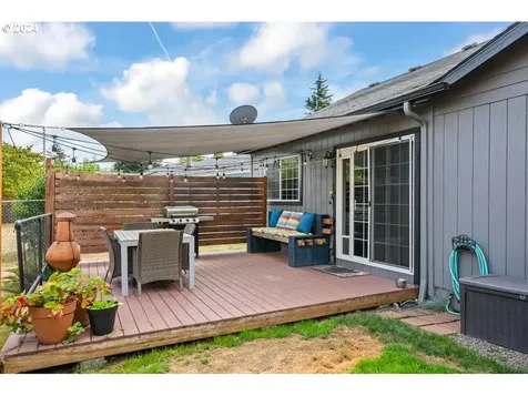 19637 Ne Holladay Street Portland OR 97230
