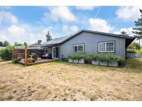 19637 Ne Holladay Street Portland OR 97230