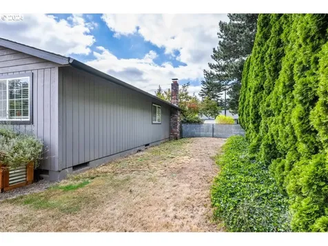 19637 Ne Holladay Street Portland OR 97230