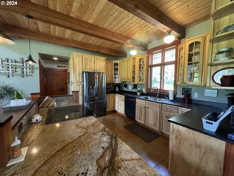 71828 London Weyerhaeuser Road Cottage Grove OR 97424