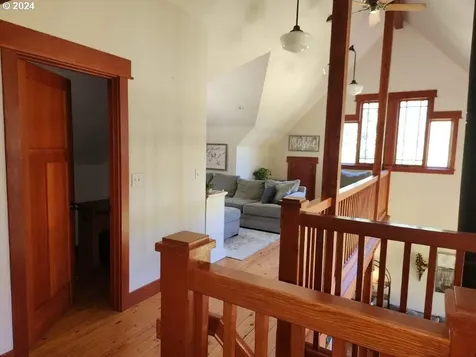 71828 London Weyerhaeuser Road Cottage Grove OR 97424