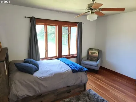 71828 London Weyerhaeuser Road Cottage Grove OR 97424