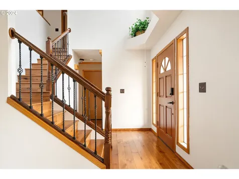 1646 Sw 26th Court Gresham OR 97080