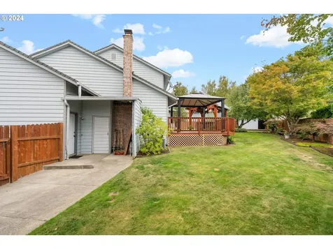 1646 Sw 26th Court Gresham OR 97080