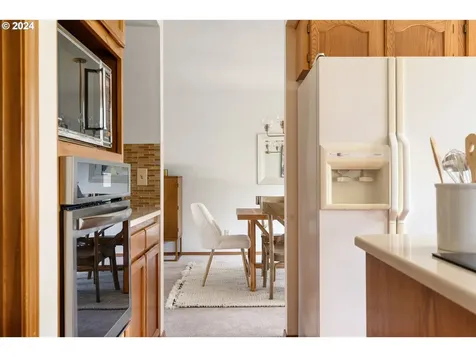 1646 Sw 26th Court Gresham OR 97080
