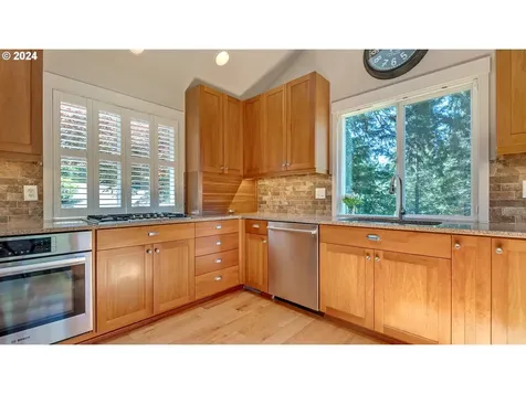26820 Sw Petes Mountain Road West Linn OR 97068