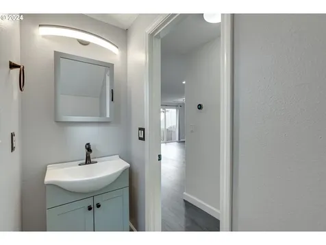 20695 SW Mabel Street Beaverton OR 97006