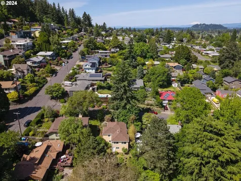 7210 Se Mill Street Portland OR 97215