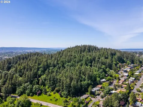 7210 Se Mill Street Portland OR 97215