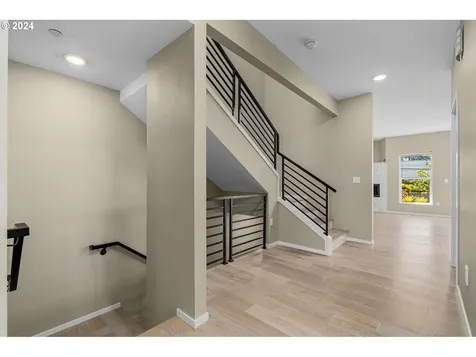 509 NE Ainsworth Street Portland OR 97211