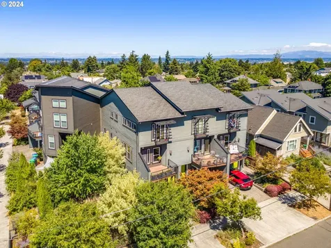 509 NE Ainsworth Street Portland OR 97211