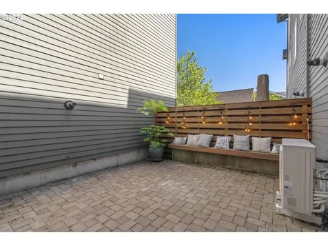 509 NE Ainsworth Street Portland OR 97211