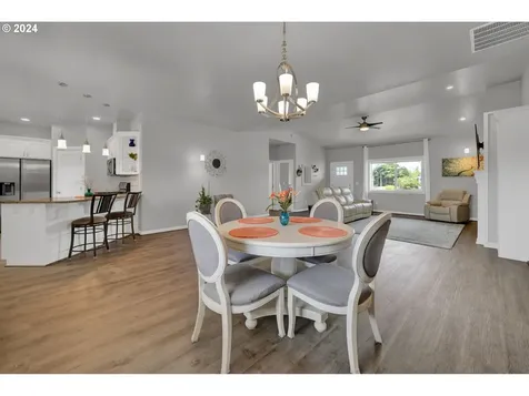 621 Harding Place Cottage Grove OR 97424