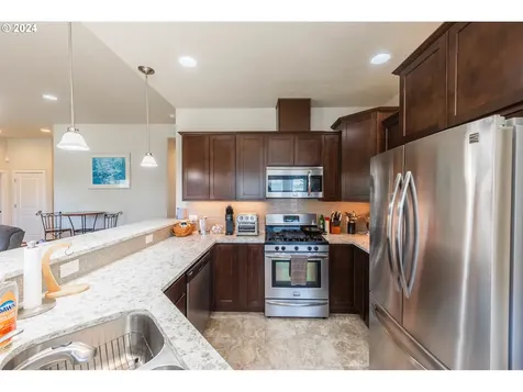 1841 Garfield Street North Bend OR 97459