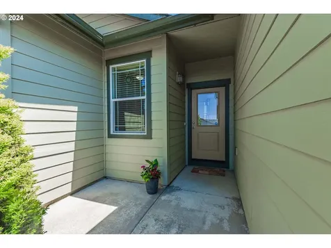 1841 Garfield Street North Bend OR 97459