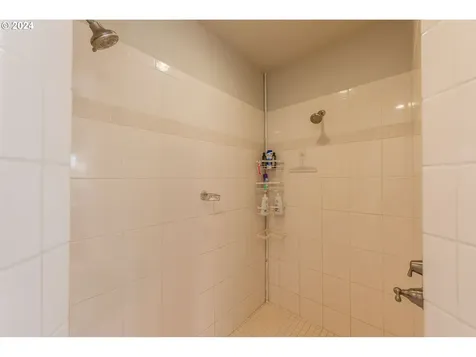1841 Garfield Street North Bend OR 97459