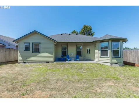1841 Garfield Street North Bend OR 97459