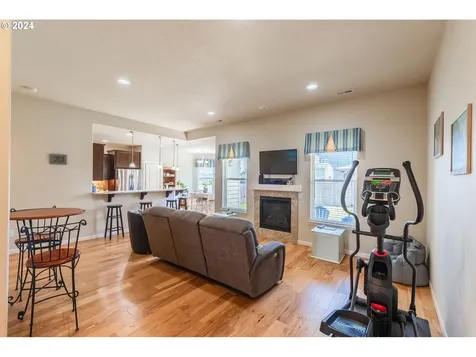1841 Garfield Street North Bend OR 97459