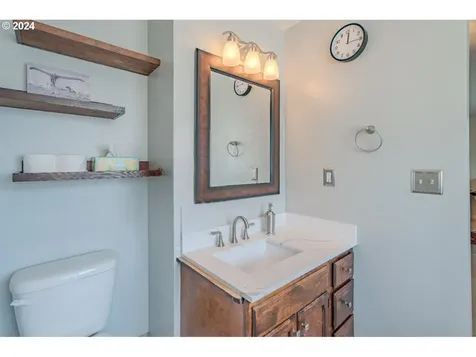 11601 NE 2nd Avenue Vancouver WA 98685