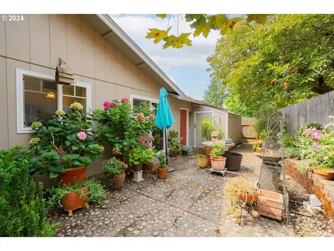 11601 NE 2nd Avenue Vancouver WA 98685