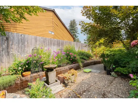 11601 NE 2nd Avenue Vancouver WA 98685