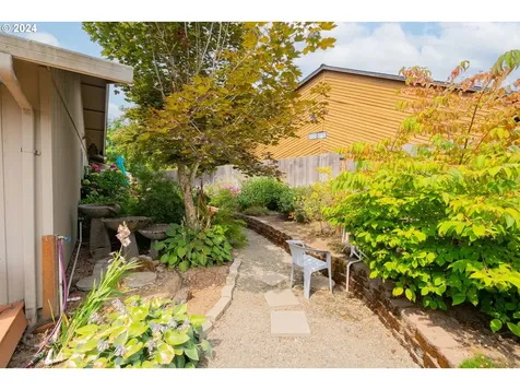 11601 NE 2nd Avenue Vancouver WA 98685
