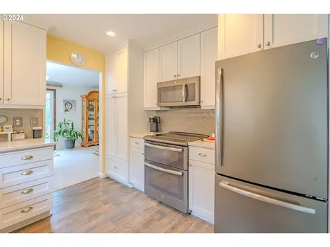 11601 NE 2nd Avenue Vancouver WA 98685