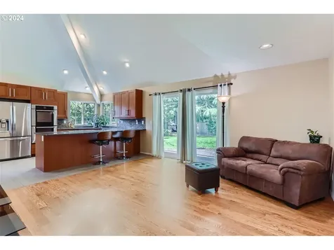 635 Sw 167th Avenue Beaverton OR 97006