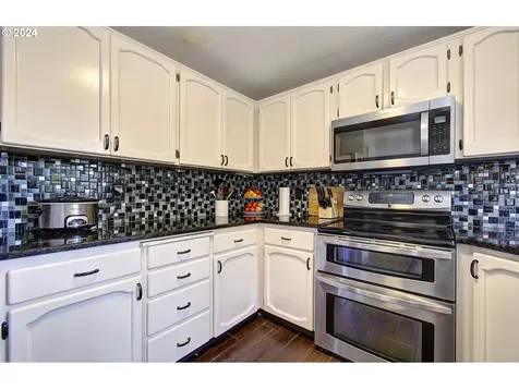 10003 NE 123rd Court Vancouver WA 98682
