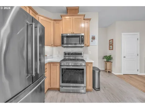 33955 Se Erika Court Scappoose OR 97056