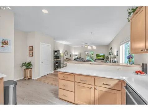 33955 Se Erika Court Scappoose OR 97056