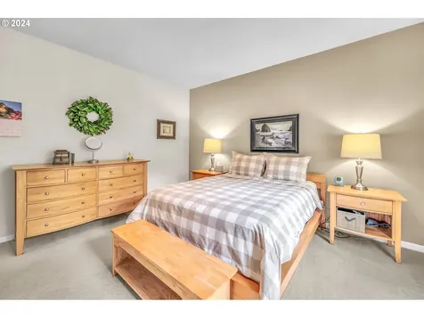 33955 Se Erika Court Scappoose OR 97056