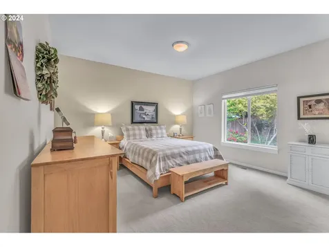 33955 Se Erika Court Scappoose OR 97056