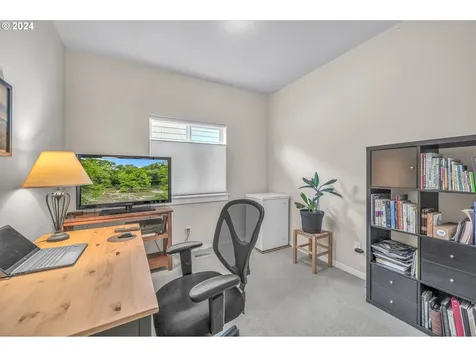 33955 Se Erika Court Scappoose OR 97056
