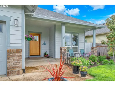 33955 Se Erika Court Scappoose OR 97056